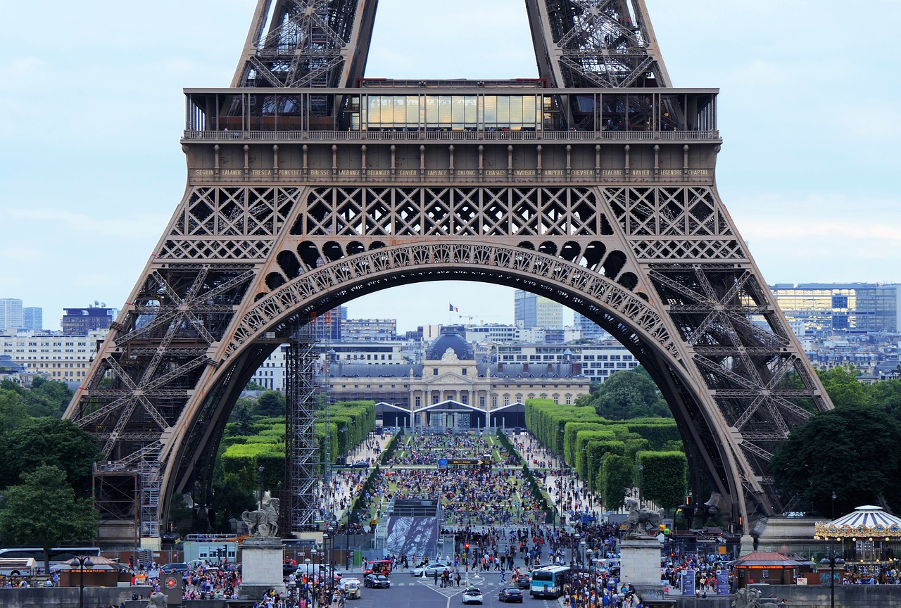 eiffel-tower-4416700_1280